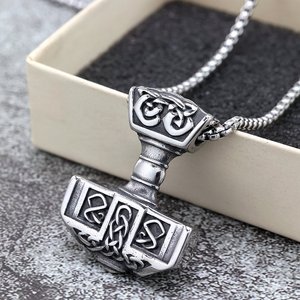 Collier pendentif marteau de Thor en acier inoxydable, bijoux de style viking pour homme, cadeau, accessoire de mode - Product Image 3