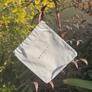 Bolsa de Algodón Muselina Orgánica Biodegradable y Ecológica Personalizada por el Fabricante, con Cordón y Logotipo Impreso, para Regalos o Velas - Product Image 2