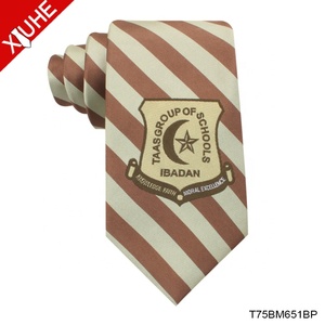 Chine Fait Sur Commande 100% D'école Pas <span class=keywords><strong>Cher</strong></span> en Polyester <span class=keywords><strong>Cravate</strong></span> Tissé Hommes Rayé <span class=keywords><strong>Cravate</strong></span> avec Logo - Product Image 4