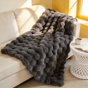Couverture en <span class=keywords><strong>fausse</strong></span> <span class=keywords><strong>fourrure</strong></span> à bulles - Taille et couleur personnalisables - Douce, chaude et moelleuse - Achat en gros - Fournisseur Alibaba - Product Image 3