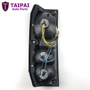 Lámpara Trasera para Auto, Precio de Fábrica, 81550-69105 81560-69105, Lámpara Combinada Trasera para LAND CRUISER LJ70 <span class=keywords><strong>FJ70</strong></span> 1984-1989, para <span class=keywords><strong>TOYOTA</strong></span> - Product Image 5