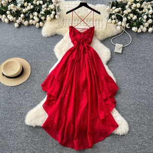 Abito lungo scintillante con cinturino a vita alta da donna con volant asimmetrici - Product Image 4