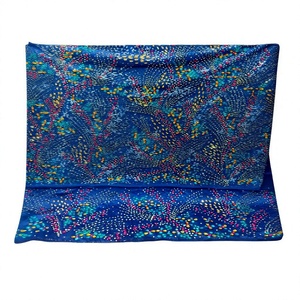 Elegante Tela Azul de Oriente Medio con Cuentas y Pedrería Bordada, Ecológica, para Vestimenta Tradicional, Patrón Floral, Tafetán de Seda para Mujer - Product Image 1