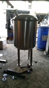 Recipiente de mezcla de acero inoxidable SS con agitador Grado GMP para uso industrial - Product Image 2