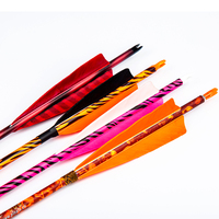 Flèches de chasse en carbone pur Pinals Wholesale Recurve Bow Archery 31/30 pouces avec pointes en acier et plumes de dinde de 4 pouces