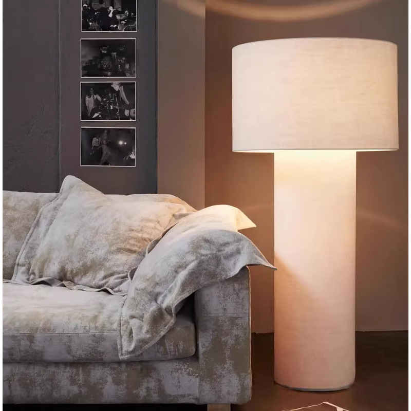 Petit lampadaire blanc 155cm