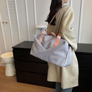 Sac de sport et de fitness personnalisé en gros pour femmes, grande capacité, durable, avec séparation sec/humide, idéal pour la gym et les voyages - Product Image 5