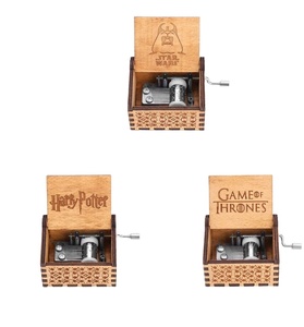 Music Box Wooden Hand Crank Music Box Mechanical Classic Craft Birthday Gift small music box for man girl woman