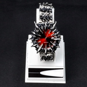 Reloj de Acero Inoxidable Personalizado para Hombre, Estética Oscura, Estilo Atrevido, Moda Subterránea, Moda Metálica, Reloj de Alta Gama - Product Image 4