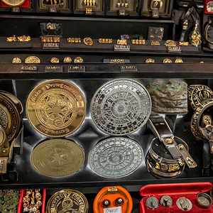 Set di 12 monete della costellazione dello zodiaco-monete da collezione placcate in oro, regalo di astrologia di arte astratta per uomini e donne di nuovo arrivo - Product Image 3