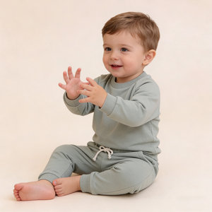 Hongbo Solid Designer logo Child Sweat Suit Sets 3-14 Years Wholesale Custom 100% Cotton Tracksuit Jogger Kids <strong>Clothing</strong> - Product Image 2