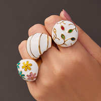 Anillo Ancho de Acero Inoxidable Chapado en Oro con Madreperla y Esmalte para Mujer, Joyería Bohemia Floral Colorida, Regalo