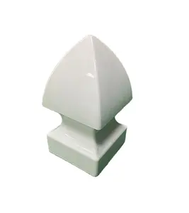 A buon mercato bianco stile gotico plastica vinile PVC recinzione Post accessori forniture da giardino per palo