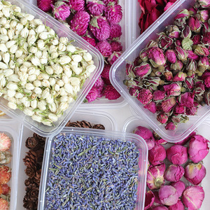 Materiales de flores secas con fragancia subtil y sombras difusas para kits de fabricación de velas con capullos de rosa, piñas y rodajas de limón - Product Image 2