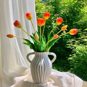 Bouquet de tulipes artificielles Qingyu Chronicle en caoutchouc souple, fait main, pour décoration de mariage et ornement floral de salon - Product Image 1