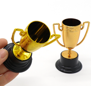Coupes de trophées en plastique dorées, mini-trophées, compétitions sportives, prix de victoire, concours de l'orthographe, récompenses de match, cadeaux de fête - Product Image 2