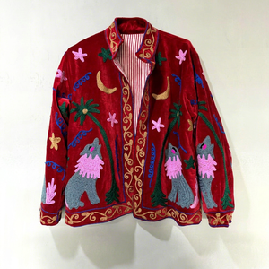 Veste en velours rouge faite main de qualité supérieure, brodée motif loup, style bohème Suzani floral, idéale pour les vacances, tenue de festival, manteau d'hiver - Product Image 1