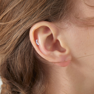 ASTM F136 <span class=keywords><strong>Titanium</strong></span> 5 warna-warni Marquise CZ tatahan Labret hidung Stud Tragus Helix anting tulang rawan tubuh wanita perhiasan tindik - Product Image 3