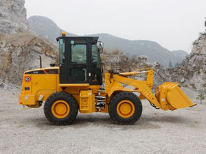 CLG816C 0.8cbm Bucket CLG816 Grapple Mini Front Wheel Loader 2 Ton Rated <b>Load</b> Weichai Engine Pump Core Component 1 Year Warranty - Product Image 3