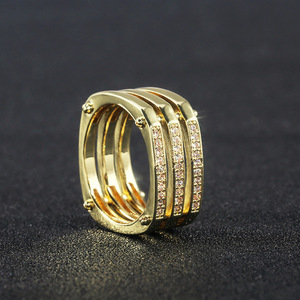 Anello Dorato per Uomo, Gioielli alla Moda Scintillanti, Vendita all'Ingrosso - Product Image 1