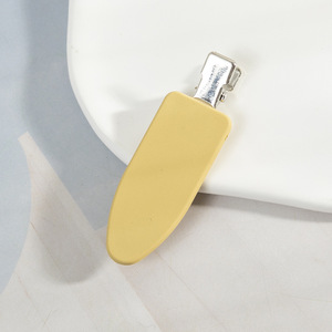 Pasadores de Pelo Laterales de Acetato Coloridos Qianjin, Color Sólido Simple, Cualquier Patrón, Logotipo Personalizado de Alta Calidad, Pinzas de Pelo de Lujo Ligero para Mujer - Product Image 6