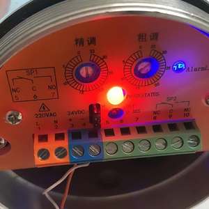 Yüksek elektrik kapasiteli sensör elektrik seviyesi ölçüm aletleri ile su sıvı şurubu tozu için kapasitif seviye göstergesi - Product Image 5