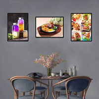 Boîtes lumineuses publicitaires LED ultra-minces sur mesure avec designs personnalisés, affichage rétroéclairé pour restaurant