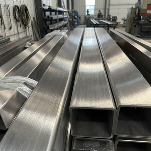 Tuyaux et tubes en acier inoxydable de forme carrée pour meubles, rampes et fabrication - Product Image 3