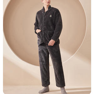 <span class=keywords><strong>Pigiama</strong></span> invernale <span class=keywords><strong>in</strong></span> pile di <span class=keywords><strong>cotone</strong></span> con stampa personalizzata con <span class=keywords><strong>pigiama</strong></span> di flanella da uomo - Product Image 1