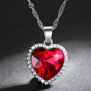 Collana HOVANCI per la Festa <span class=keywords><strong>della</strong></span> <span class=keywords><strong>Mamma</strong></span>, <span class=keywords><strong>Cuore</strong></span> dell'Oceano del Titanic, Gioiello con Catena in Argento, Pendente a <span class=keywords><strong>Cuore</strong></span> Blu con Cristallo Zaffiro - Product Image 4