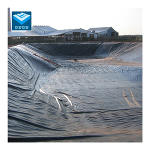 Géomembrane HDPE texturée noire de 1.0mm <span class=keywords><strong>pour</strong></span> la couverture quotidienne des décharges et la gestion temporaire des eaux pluviales - Product Image 6