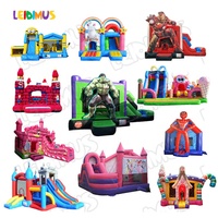 Châteaux sautants petits jouets de plein air d'été à thème rebondissant carrousel maison de rebond gonflable