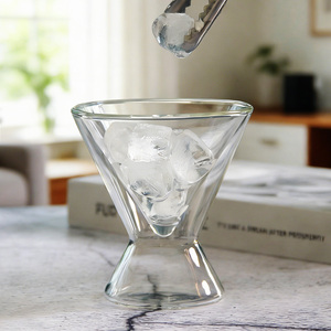 Tasse à café en <span class=keywords><strong>verre</strong></span> borosilicate à <span class=keywords><strong>double</strong></span> paroi, forme triangulaire créative, 160 ml, résistante à la chaleur, pour expresso - Product Image 2