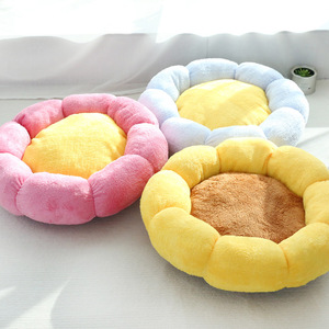 <b>Plush</b> Flower Pet Bed Round Dog <b>Cat</b> Sleeping Mat Thickened Polyester Fiber Fill Four Seasons Use Hand Wash - Product Image 1