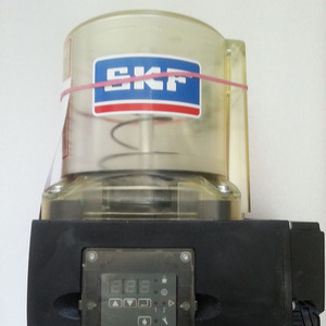 Bomba de Pistón de Funcionamiento Eléctrico para Uso en Sistemas de Lubricación Progresiva KFAS Serie 924 - Product Image 1
