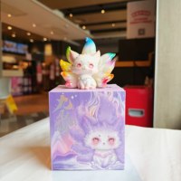 Vente en gros : Boîte mystère authentique, figurine de renard à neuf queues immortel floqué, adorable objet de collection pour décoration de bureau, idéal pour un anniversaire