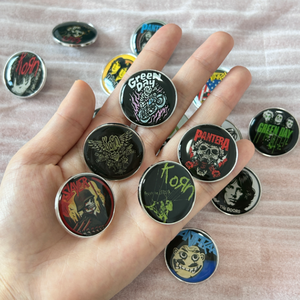 Badges de revers en métal de style pop <span class=keywords><strong>rock</strong></span>, accessoires de <span class=keywords><strong>groupe</strong></span> de <span class=keywords><strong>rock</strong></span>, broches, décorations pour vestes en jean et sacs à dos, épingles exquises - Product Image 1