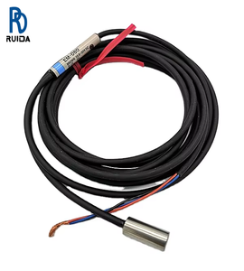 KEYENCE EM-080 พรอกซิมิตี้เซนเซอร์พร้อมแอมพลิฟายเออร์ในสายเคเบิล NPN 2.0 มม. ระยะตรวจจับ 10-30VDC ใหม่ของแท้ - Product Image 1