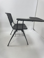 Tablette d'écriture moderne OK-509MDG, chaise d'entraînement scolaire, design ergonomique, pieds en acier noir thermolaqué, siège rembourré pour utilisation en classe
