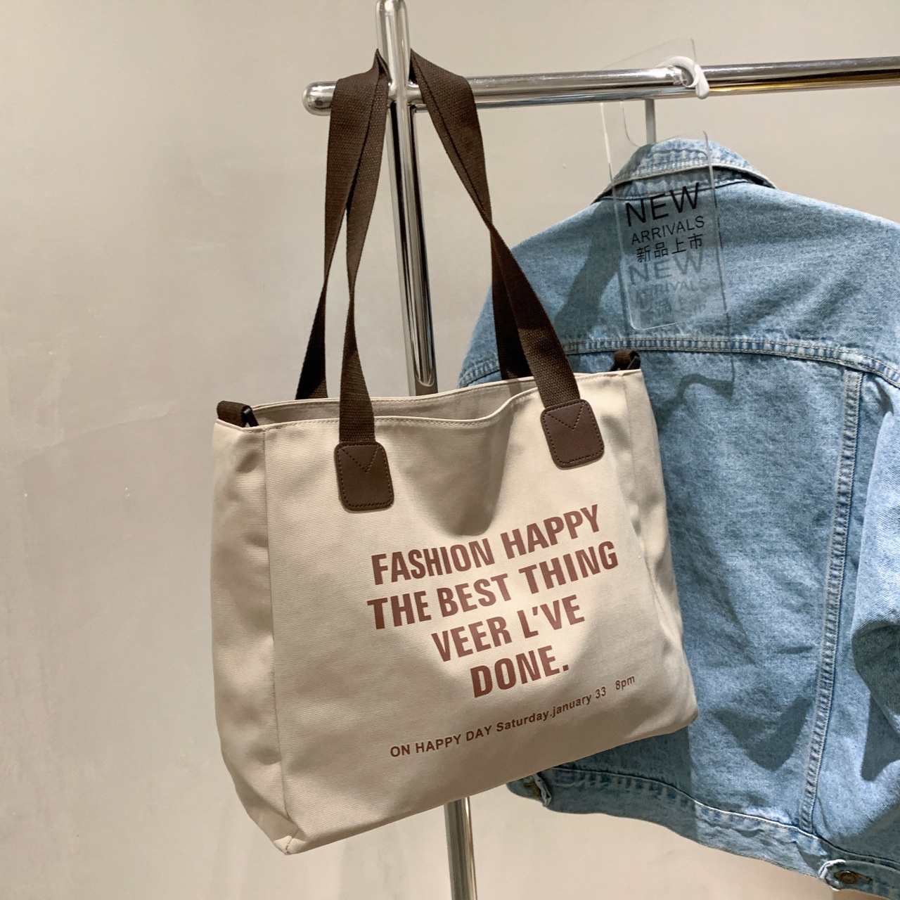 Bolsas de Dama|Venta por Catálogo|Bolsa para Dama:Beso,Rosa Charol