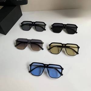 Nouvelles Lunettes de Soleil Carrées Unisexe Tendance 2026 – Protection Solaire pour Conduite et Voyage en Extérieur - Product Image 1