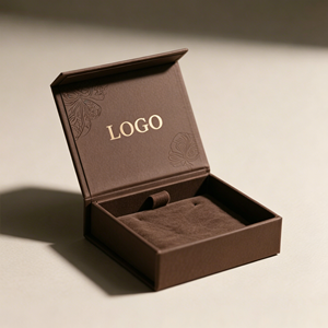 Caja de <span class=keywords><strong>Regalo</strong></span> de Lujo con Cierre Magnético y Logotipo Personalizado, Acabado Marrón Oscuro de Lujo, Recubrimiento UV y Laminado Mate para Marcas Globales - Product Image 1
