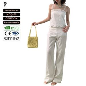 Conjunto de Dos Piezas OEM Personalizado, Moderno, de Algodón con Detalles de Encaje, Pantalones Cómodos y Suaves, Top Corto, Cintura Elástica, Estilo Informal - Product Image 1