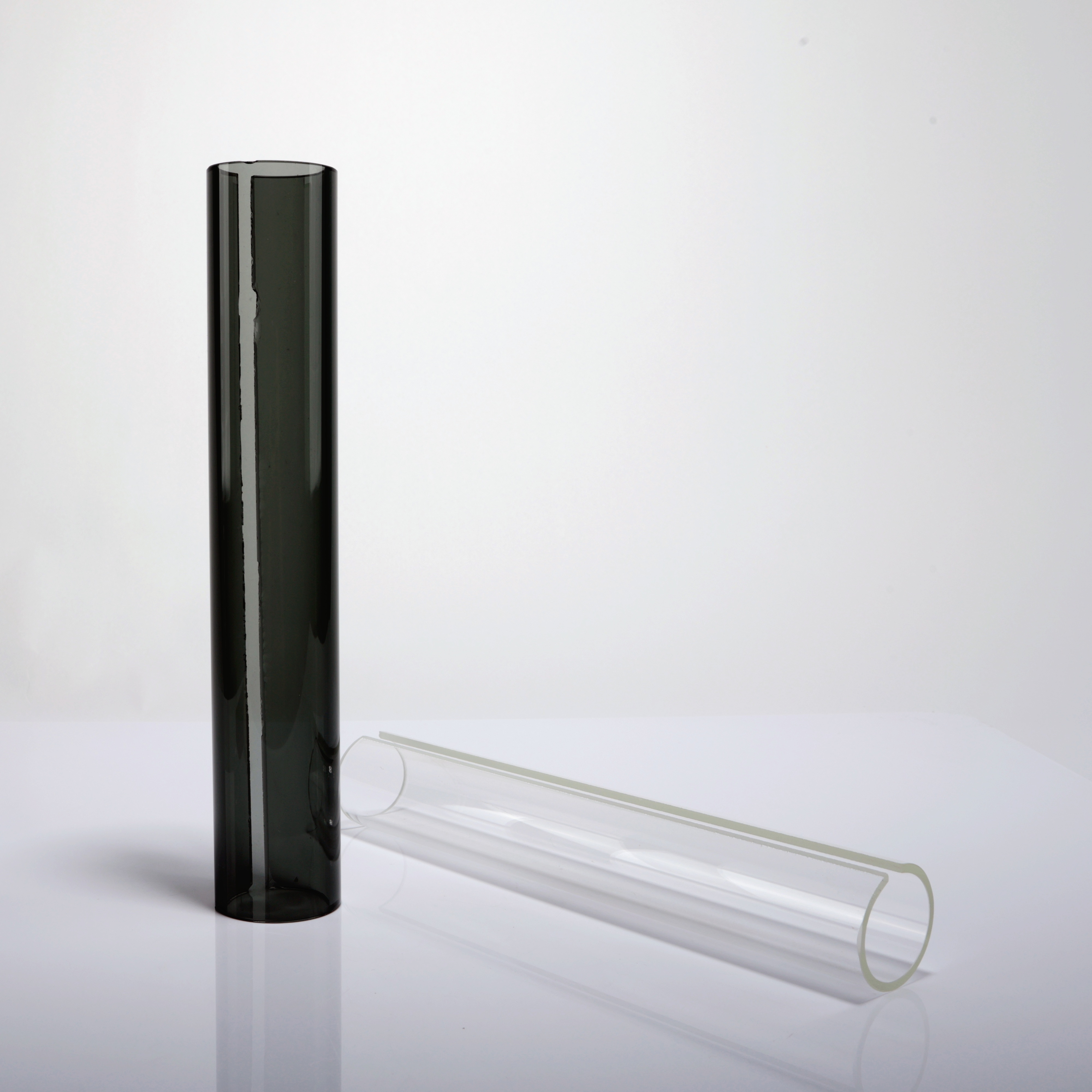 สีเทาควันบุหรี่