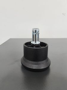 Ruedas Giratorias Fijas de Plástico Negro para Sillas de Oficina, Deslizadores de Nivelación para Muebles con Placa de Montaje - Product Image 6
