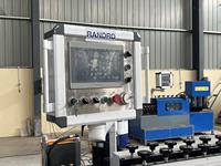 Machine automatique RANDRO pour la fabrication de colliers de serrage pour tuyaux, de colliers de serrage à anneau fendu et de cerceaux en fer plat