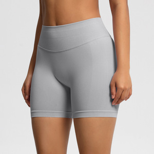 Shorts de sport côtelés sans coutures pour femmes, taille haute, effet push-up fessier, non transparents, à compression, pour la course, vente en gros - Product Image 6