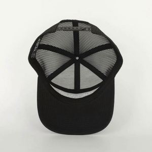 Casquette de sport structurée en coton noir à 7 panneaux de haute qualité avec logo personnalisé brodé et motif lettre courant - Product Image 6