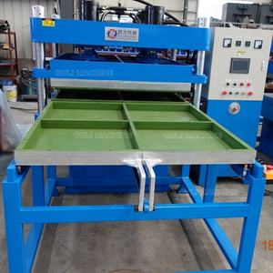 Machine de presse de carreaux de sol <span class=keywords><strong>Prix</strong></span> d'usine Caoutchouc pour bateaux Gym Piste de course Soudage Fourni PLC Automatique Requis 3 ans 5.5 - Product Image 2