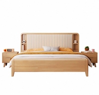 Lit double en bois massif King Size de style nordique moderne et simple de 1.8m avec appui-tête souple et espace de rangement mural MDF européen
